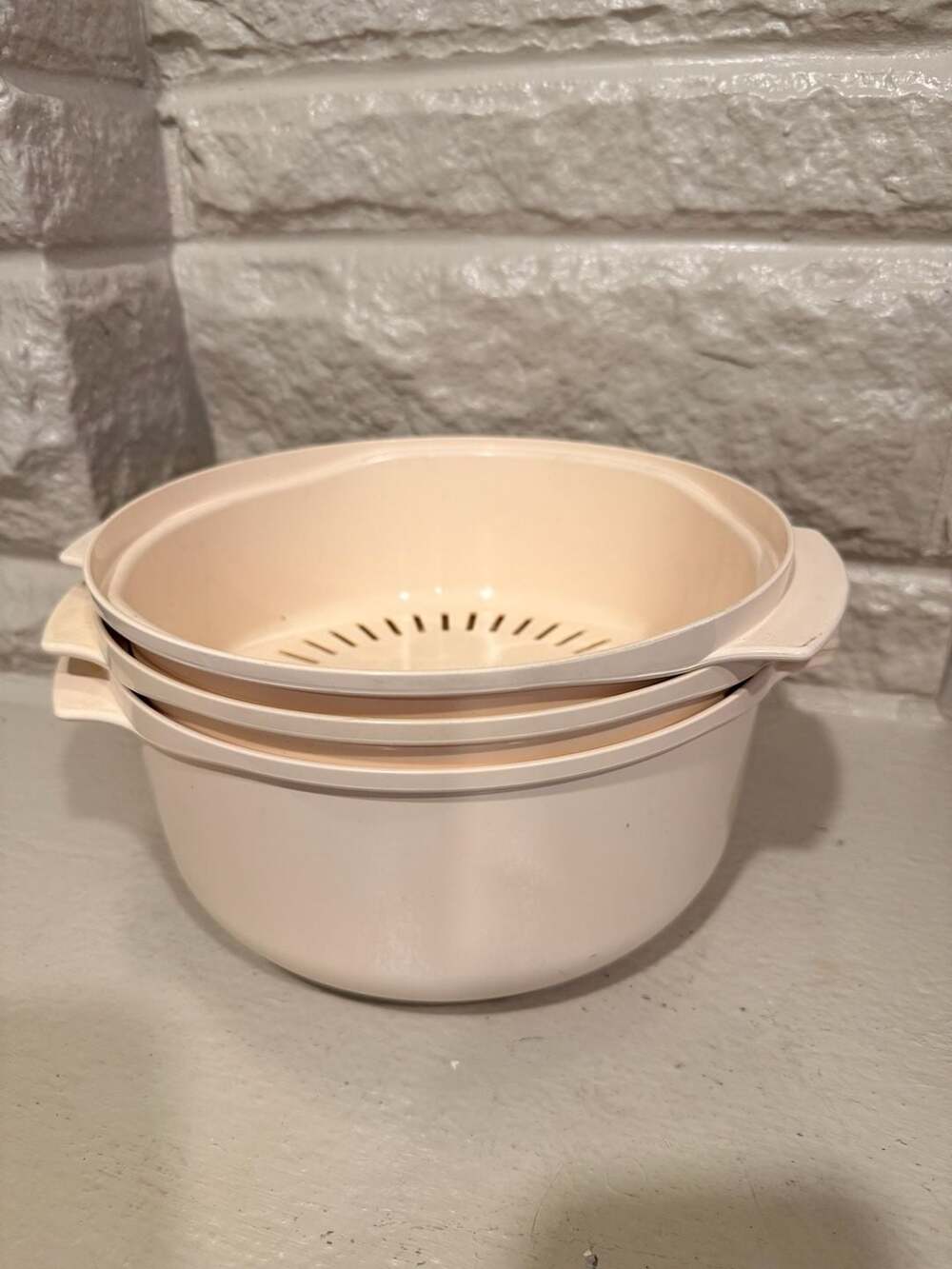 Vintage Tupperware Microwave Steamer 1.75L 1 3/4 Qt